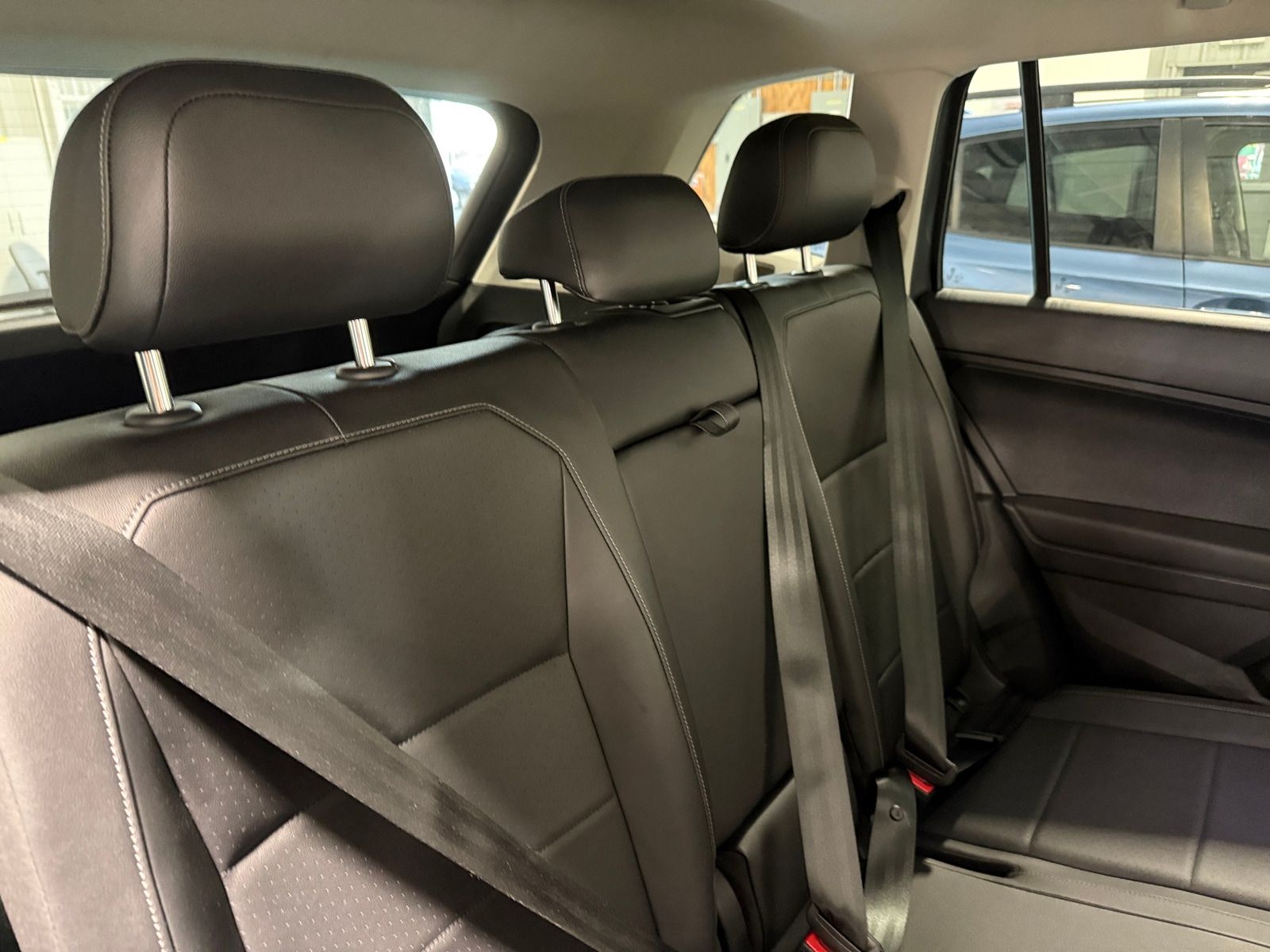 Thumbnail: 2018 Volkswagen Tiguan - 5
