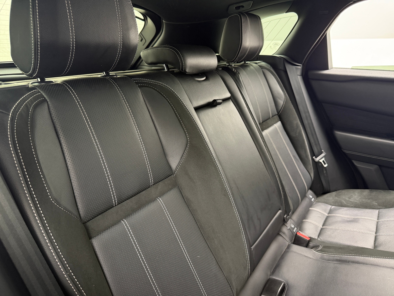 Thumbnail: 2018 Land Rover Range Rover Velar - 5