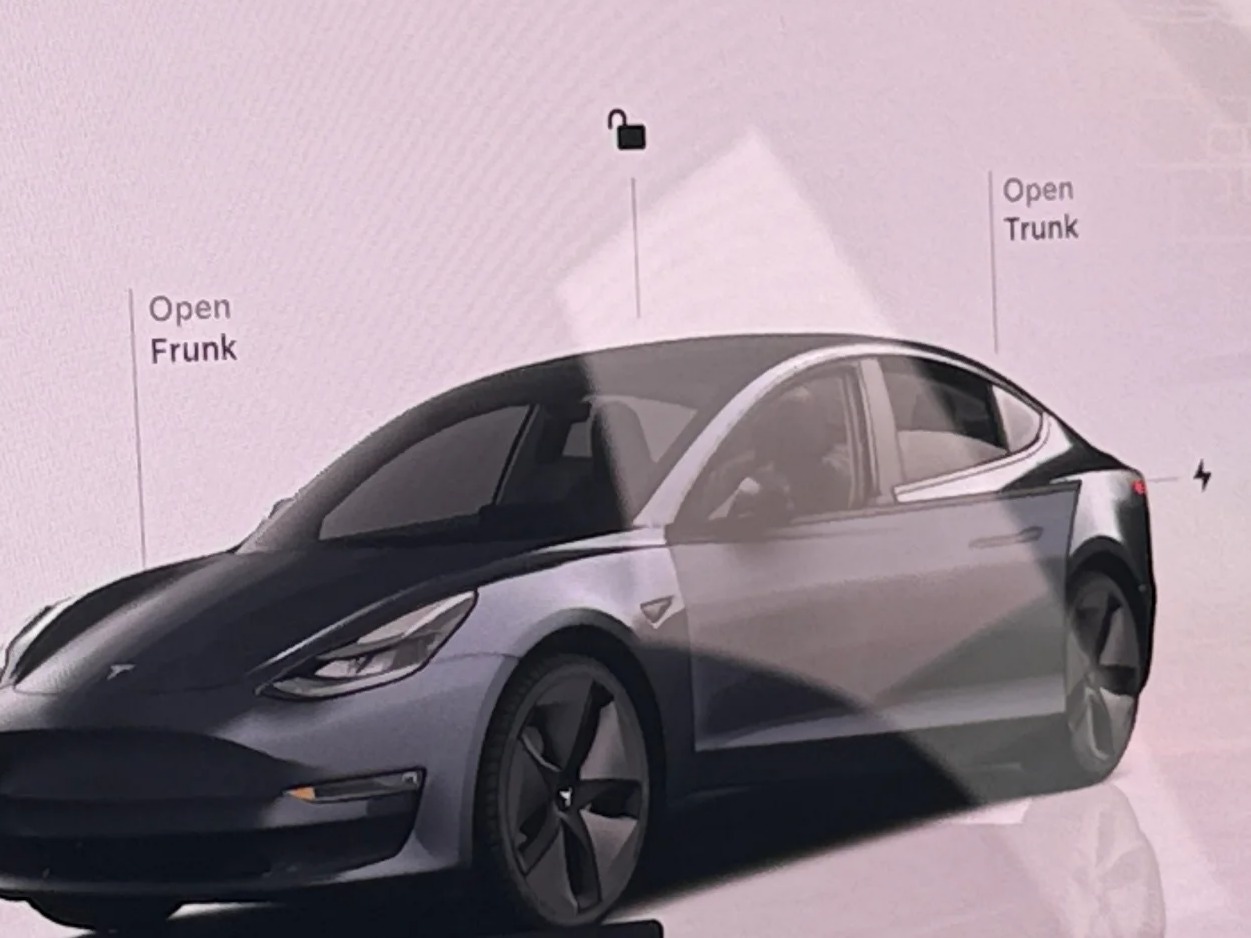 Thumbnail: 2022 Tesla Model 3 - 3