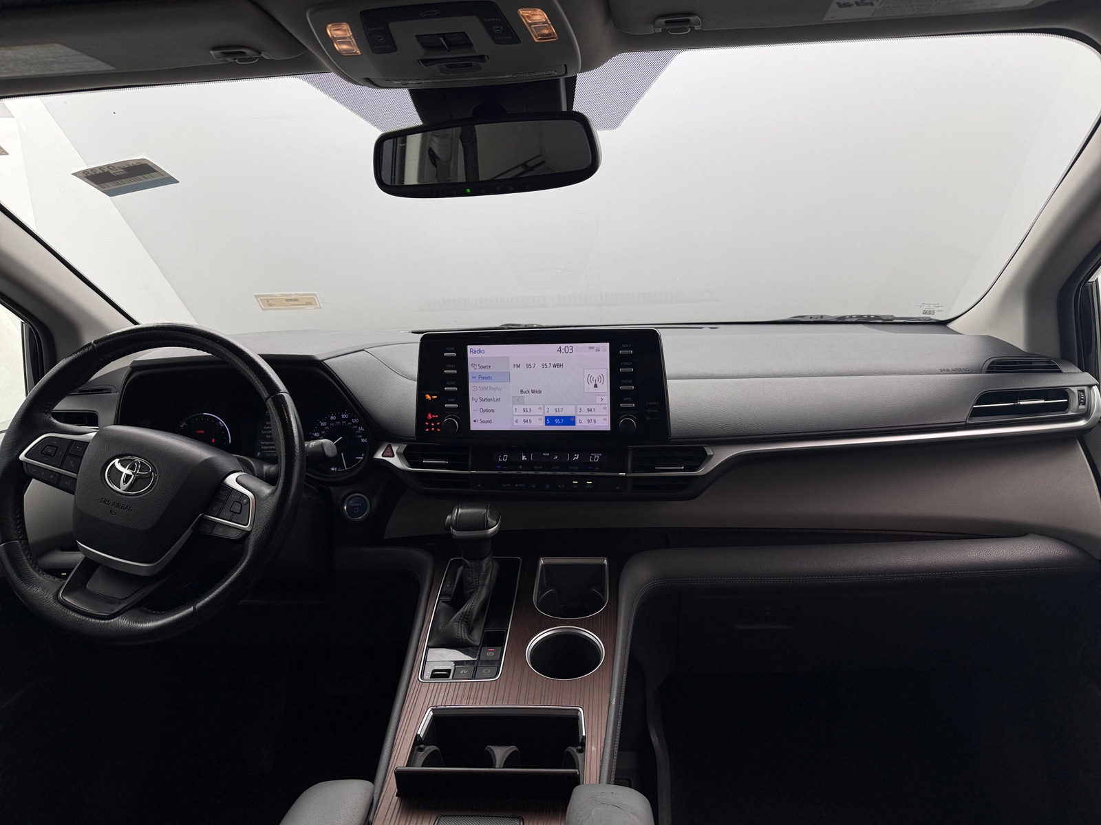 Thumbnail: 2021 Toyota Sienna - 2