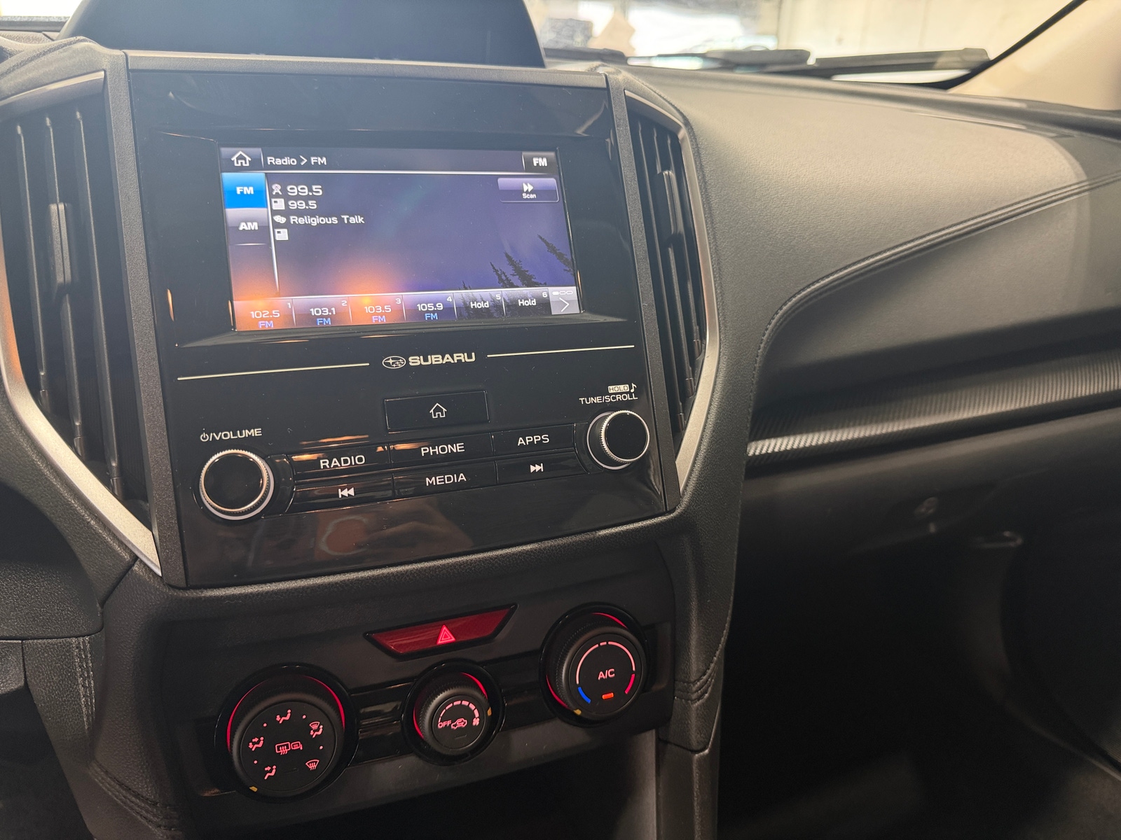 Thumbnail: 2018 Subaru Crosstrek - 4