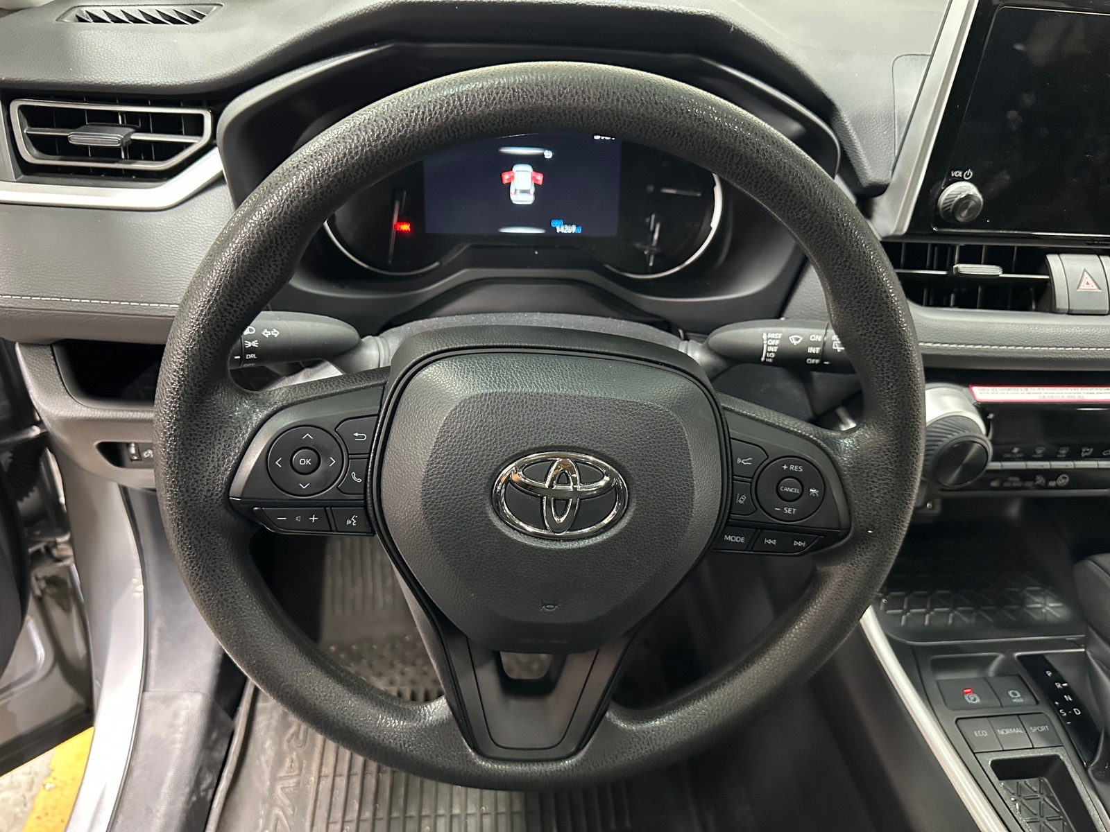 Thumbnail: 2024 Toyota RAV4 - 5