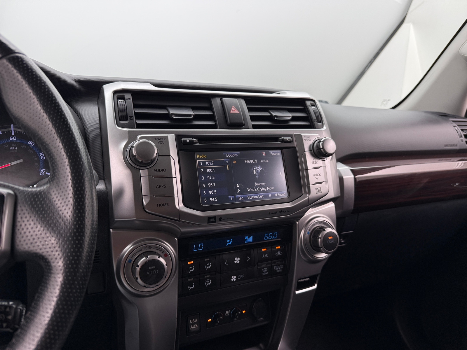 Thumbnail: 2017 Toyota 4Runner - 3