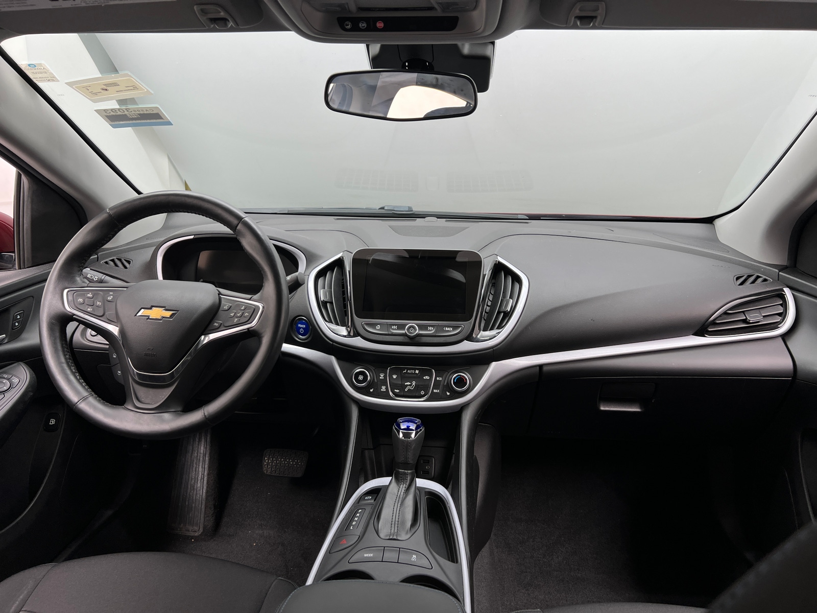 Thumbnail: 2017 Chevrolet Volt - 3