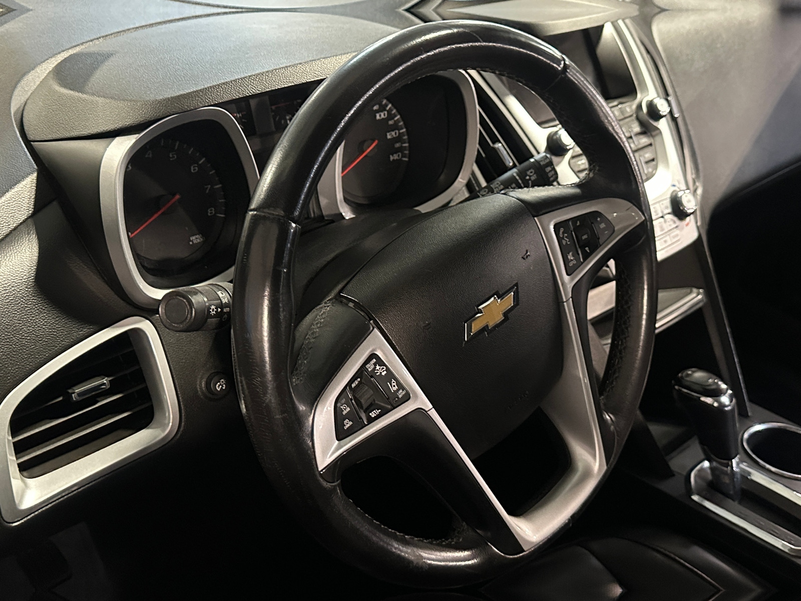 Thumbnail: 2017 Chevrolet Equinox - 4