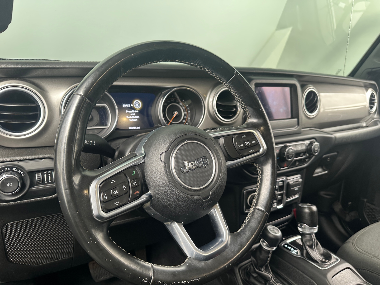 Thumbnail: 2019 Jeep Wrangler - 5