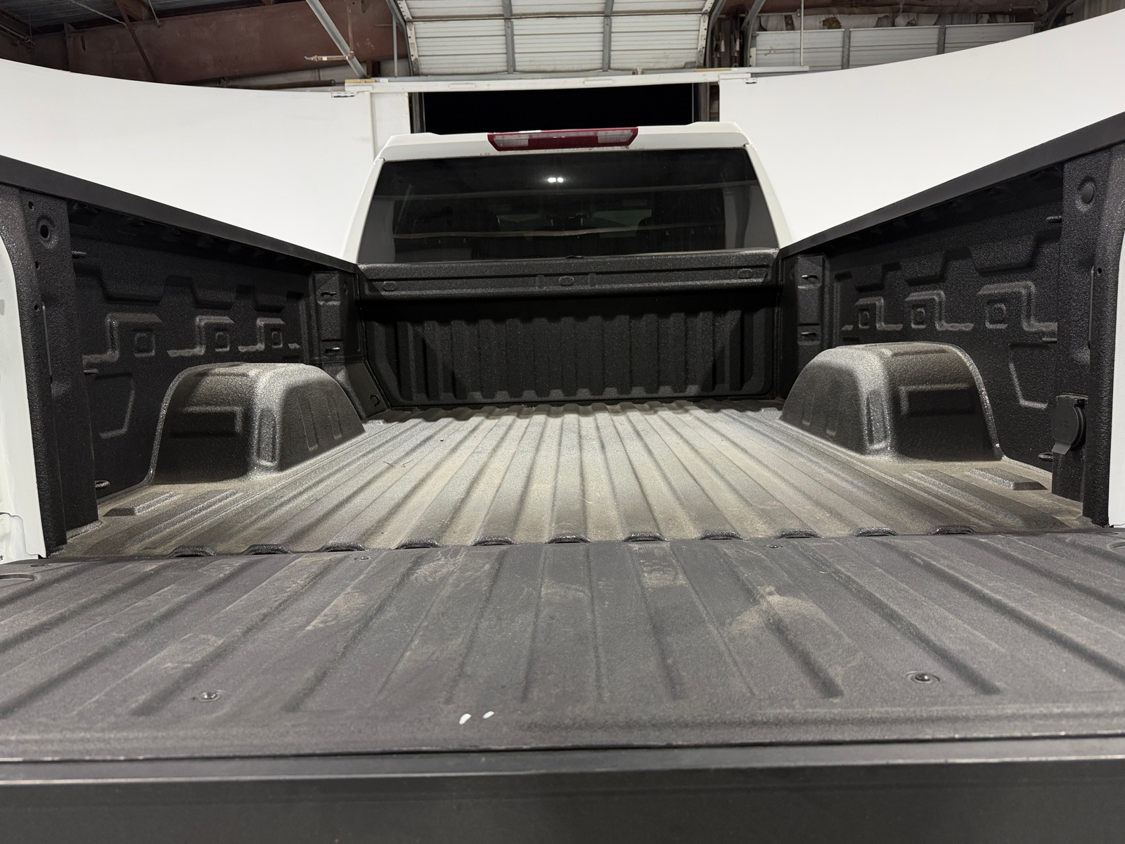 Thumbnail: 2025 Chevrolet Silverado 1500 - 7