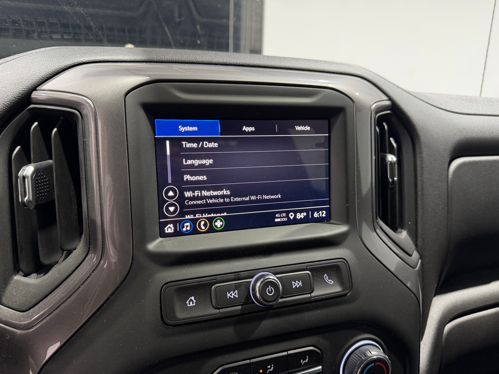 Thumbnail: 2025 Chevrolet Silverado 1500 - 4