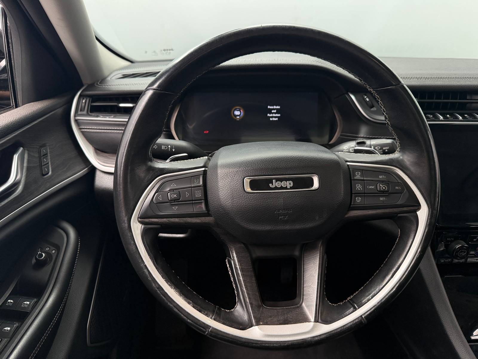 Thumbnail: 2022 Jeep Grand Cherokee - 4