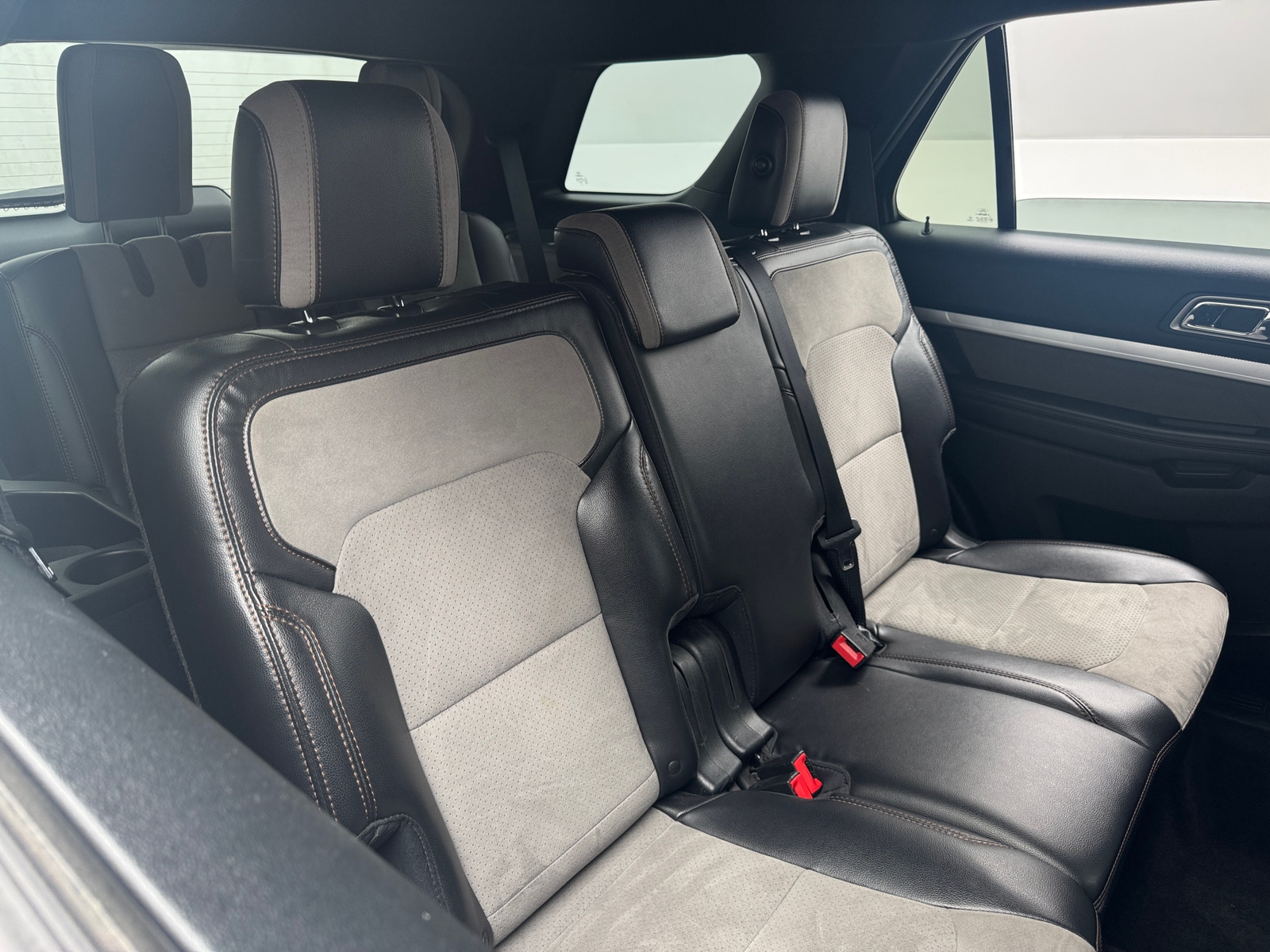 Thumbnail: 2017 Ford Explorer - 6