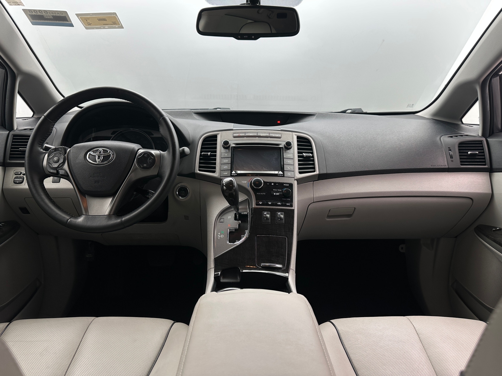 Thumbnail: 2015 Toyota Venza - 3