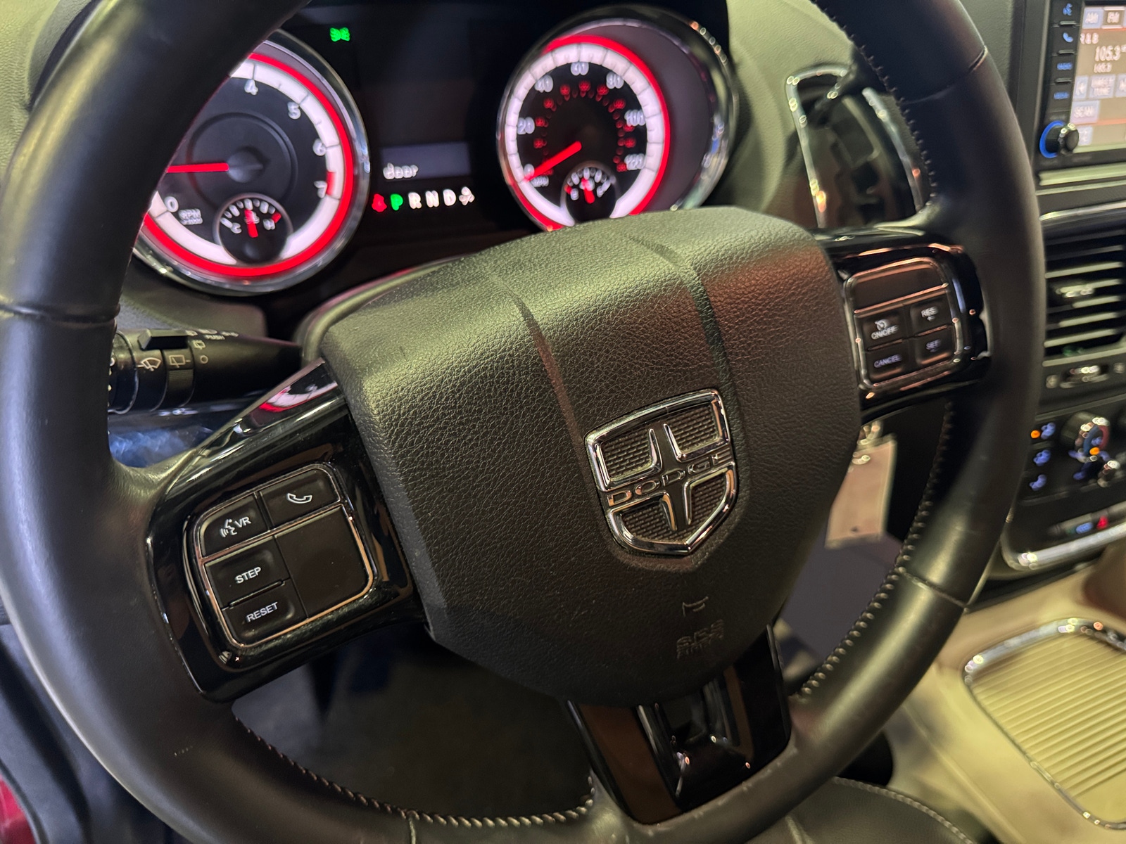 Thumbnail: 2017 Dodge Grand Caravan - 4