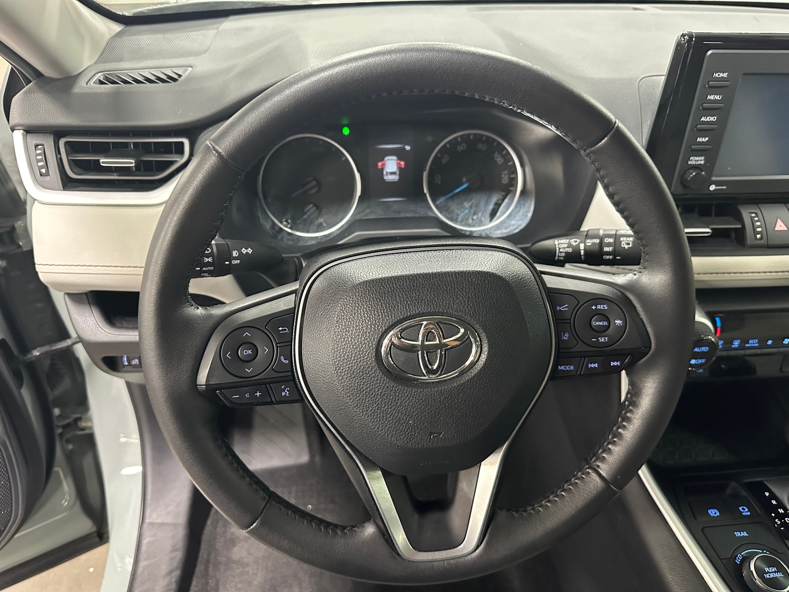 Thumbnail: 2022 Toyota RAV4 - 5