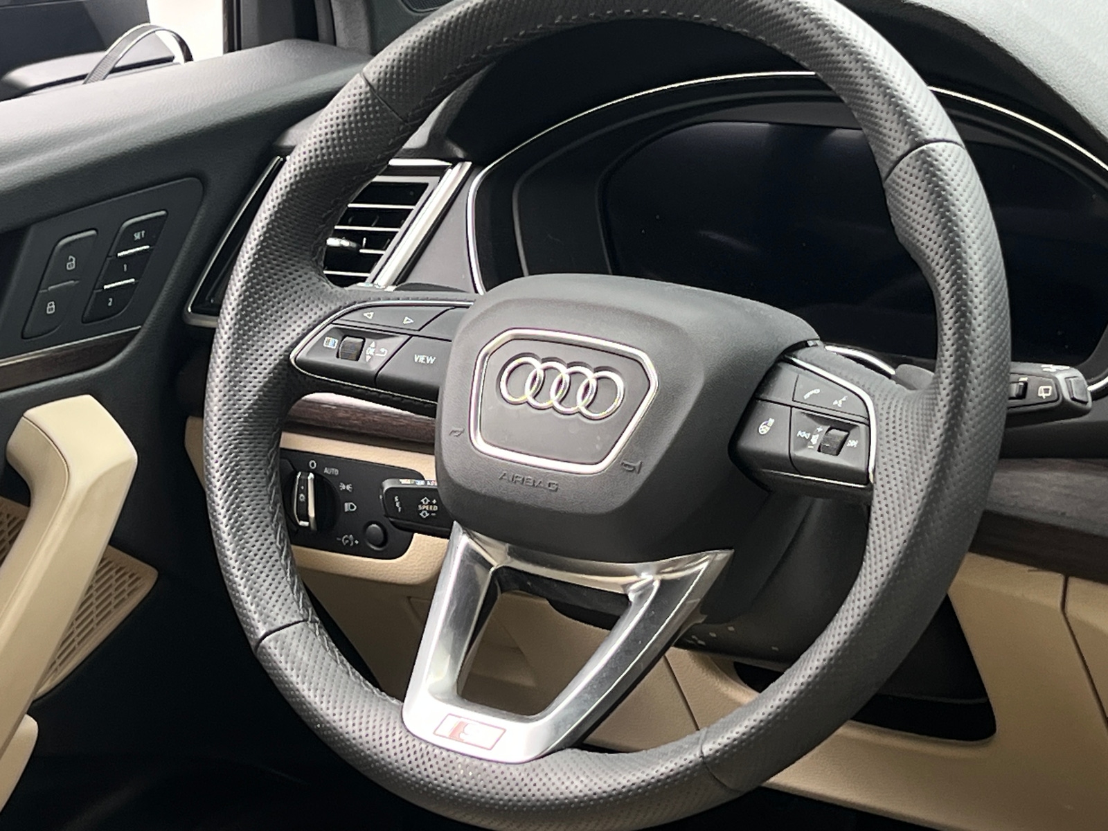 Thumbnail: 2024 Audi Q5 - 4
