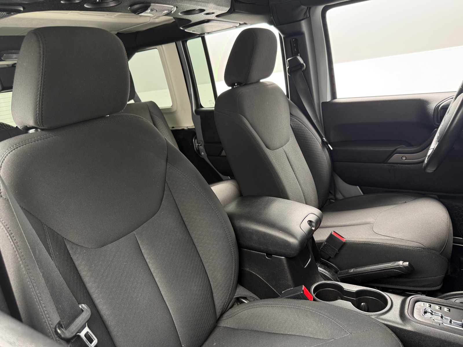 Thumbnail: 2016 Jeep Wrangler - 2