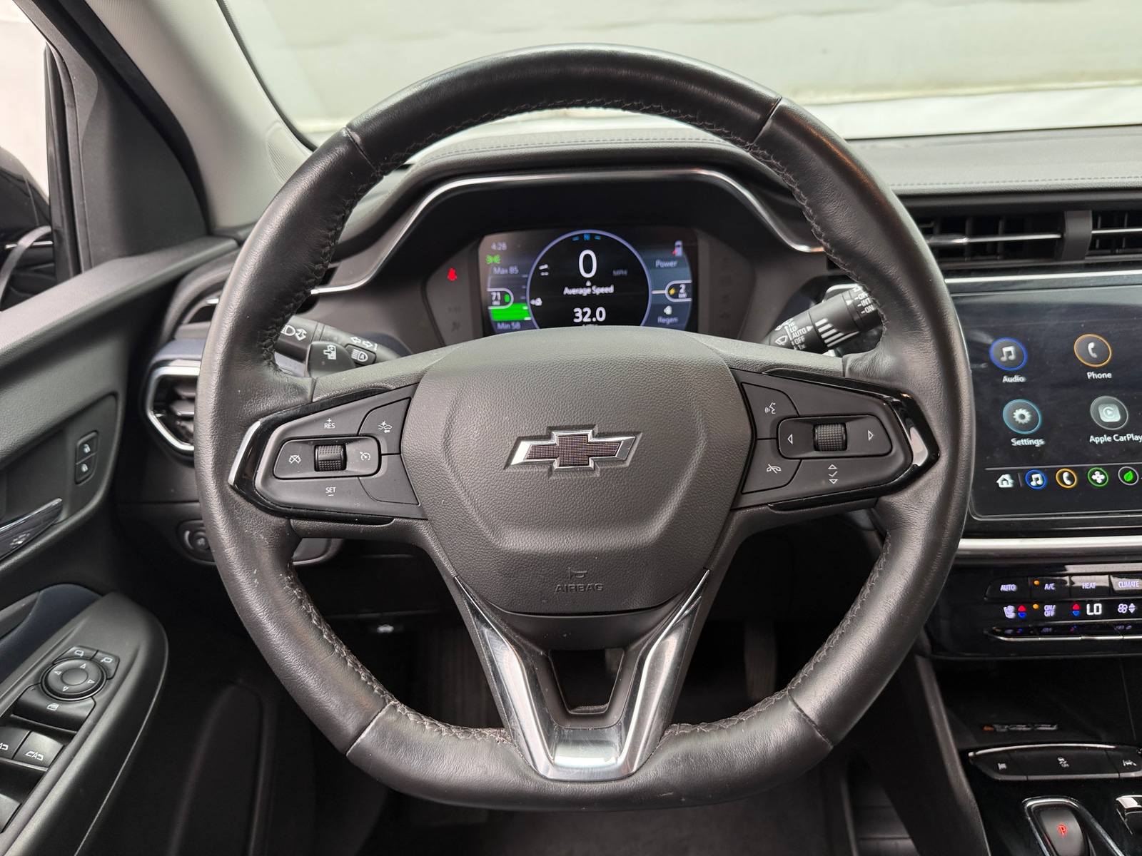 Thumbnail: 2023 Chevrolet Bolt EUV - 4
