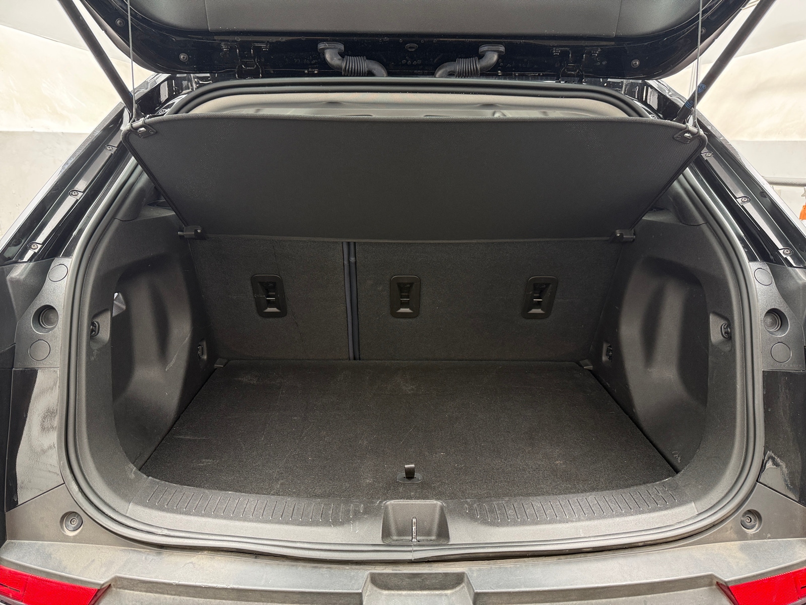 Thumbnail: 2023 Chevrolet Bolt EUV - 6