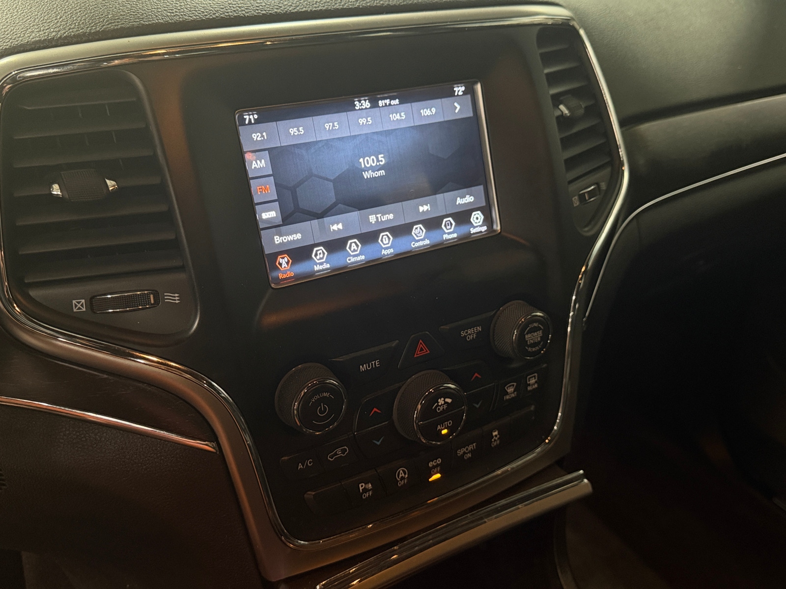 Thumbnail: 2018 Jeep Grand Cherokee - 3