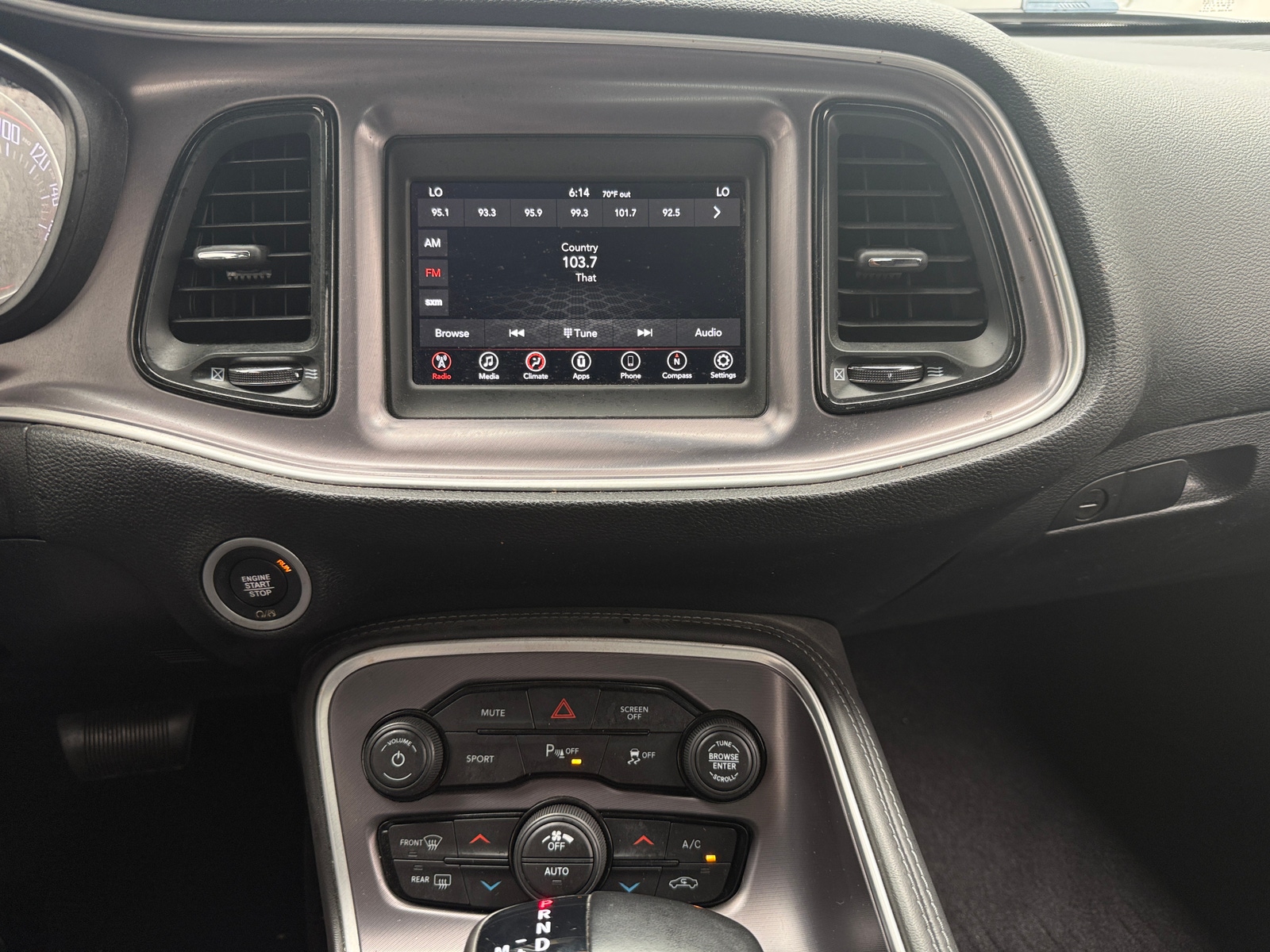 Thumbnail: 2019 Dodge Challenger - 3