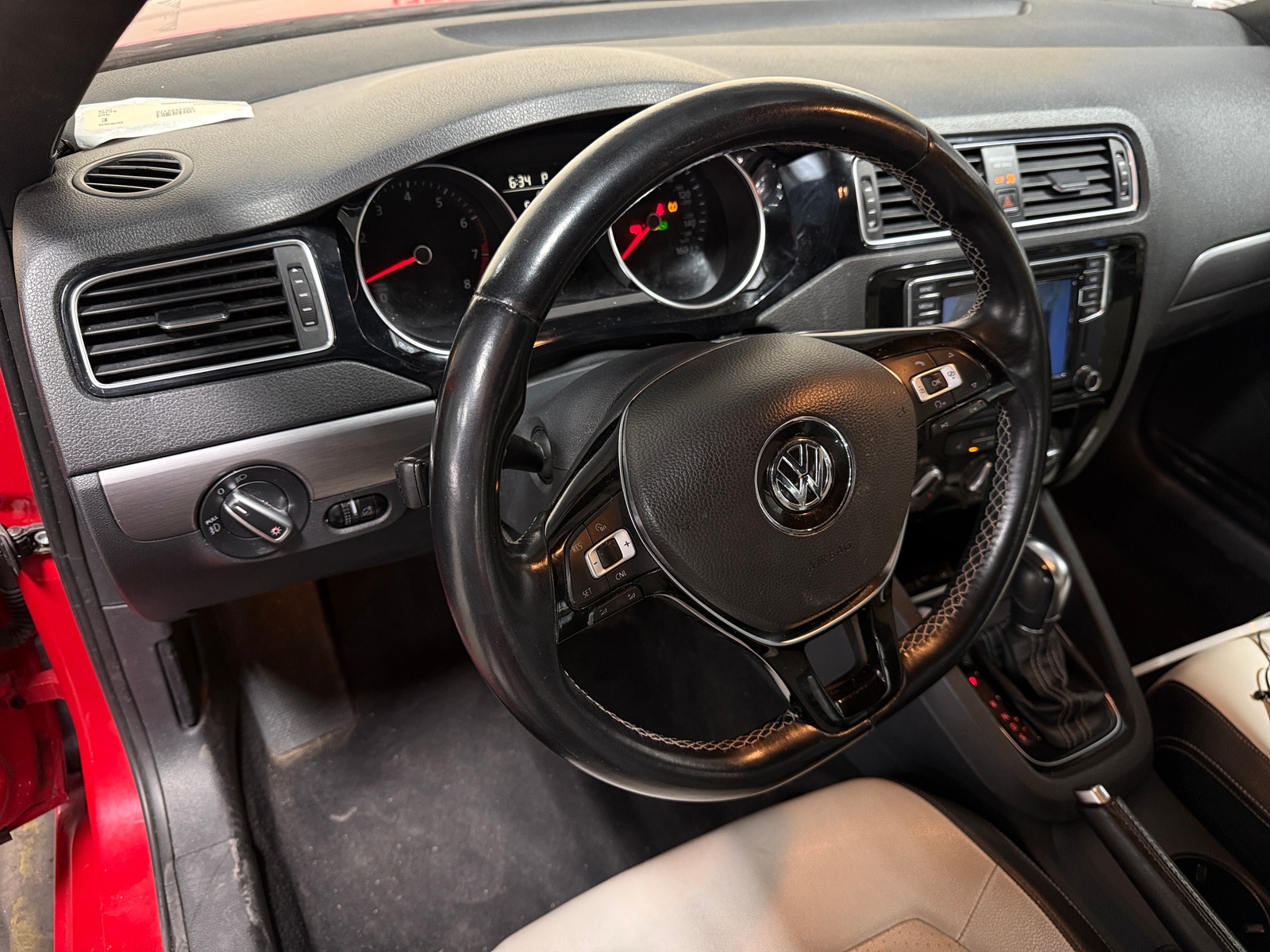 Thumbnail: 2016 Volkswagen Jetta - 4
