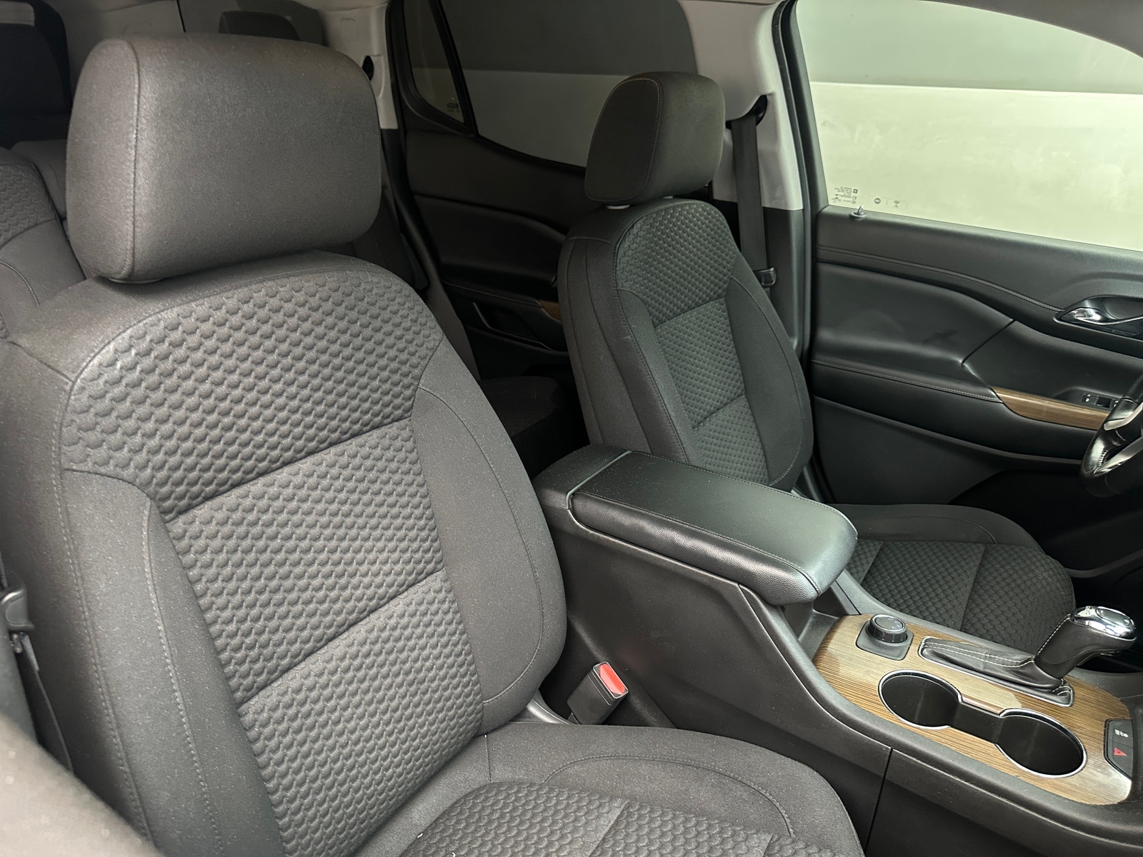 Thumbnail: 2019 GMC Acadia - 2