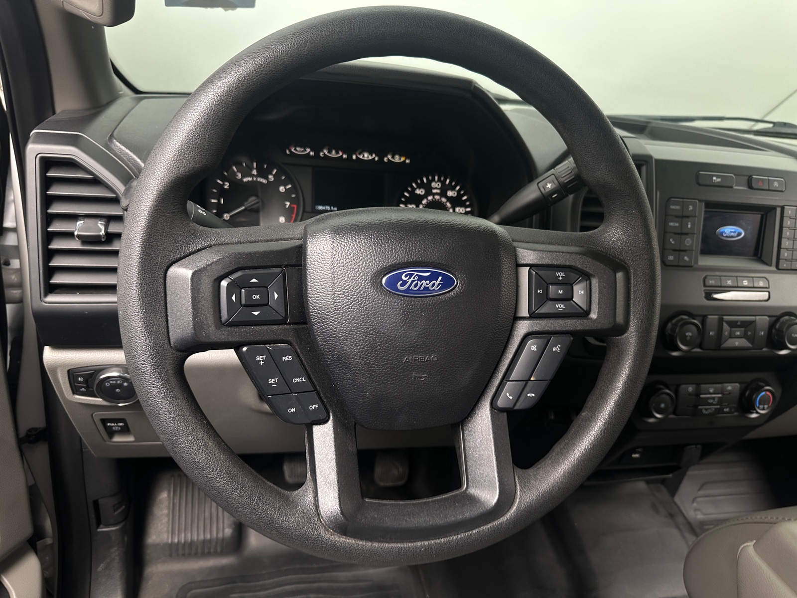 Thumbnail: 2020 Ford Econoline - 5