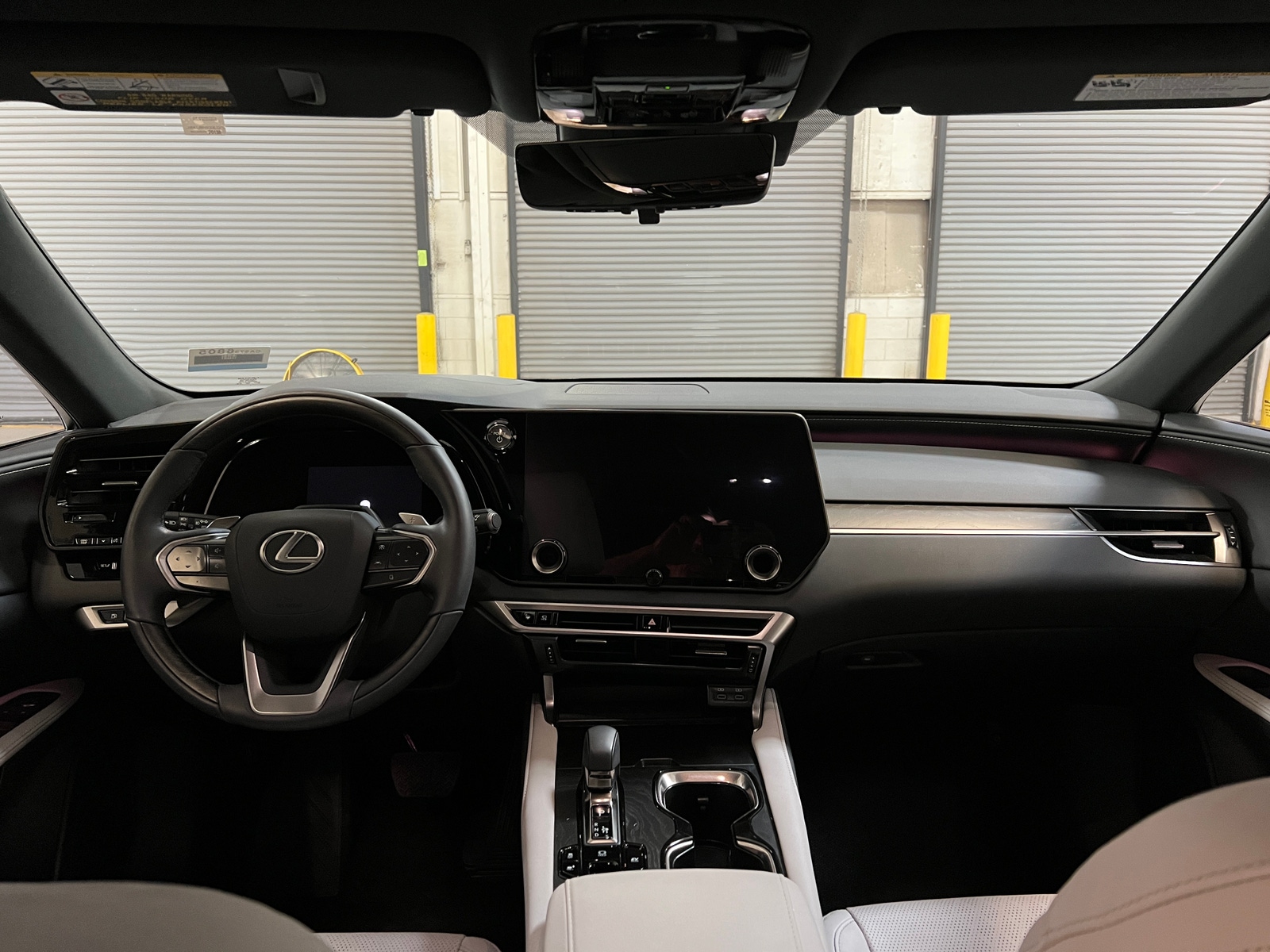 Thumbnail: 2024 Lexus RX - 2