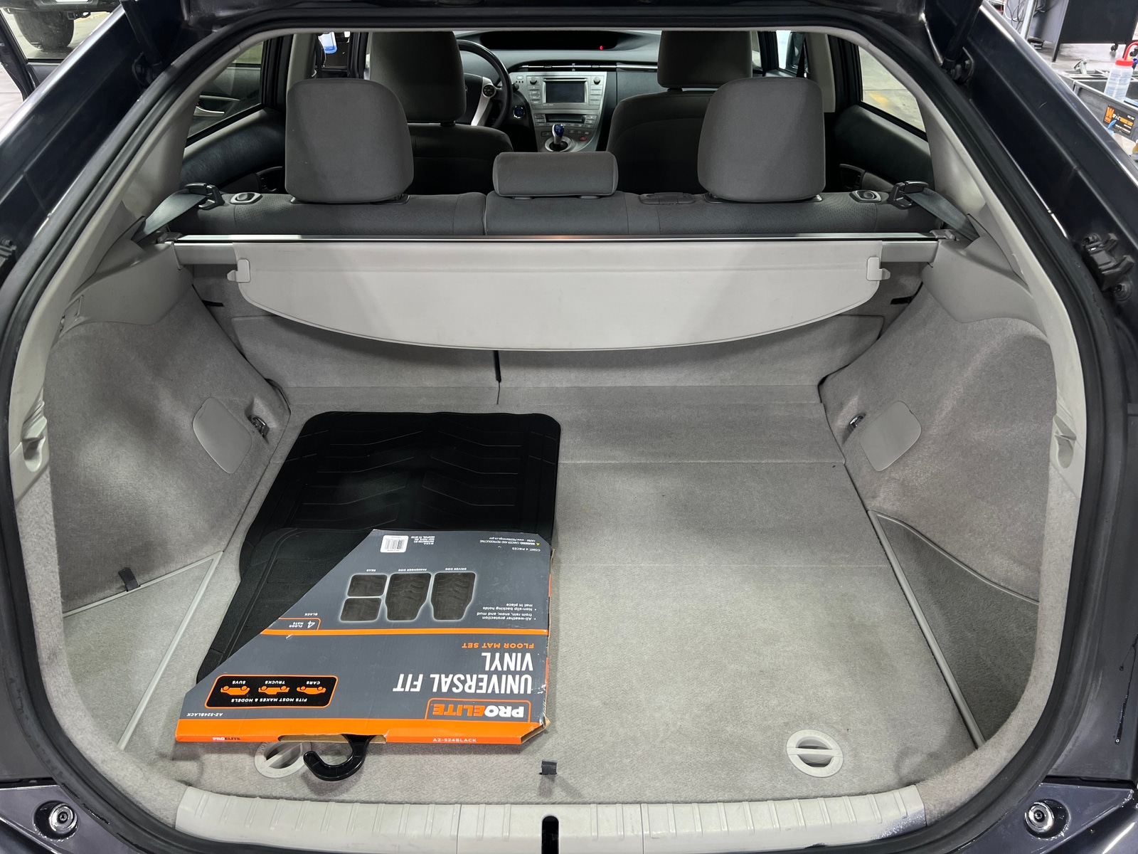 Thumbnail: 2013 Toyota Prius - 7