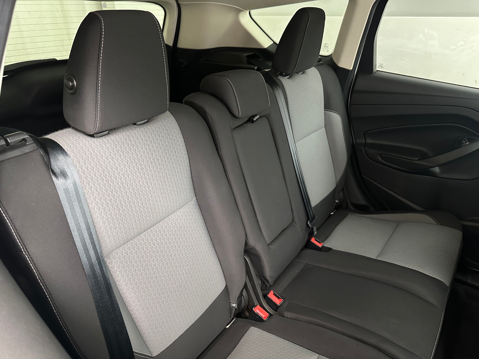 Thumbnail: 2019 Ford Escape - 6