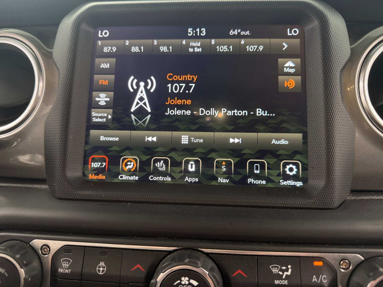 Thumbnail: 2019 Jeep Wrangler - 4
