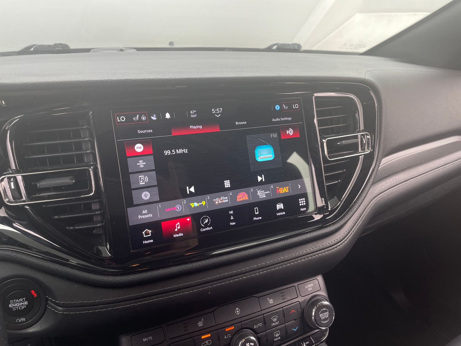Thumbnail: 2022 Dodge Durango - 4