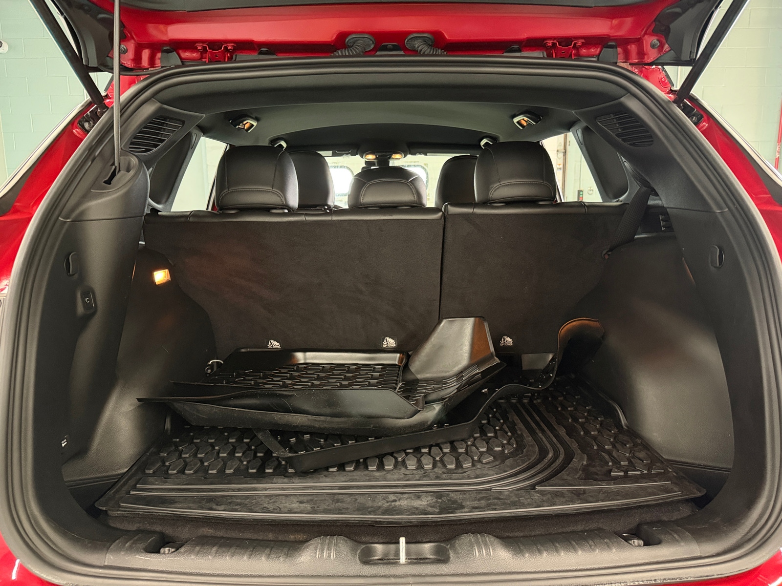 Thumbnail: 2023 Jeep Compass - 7