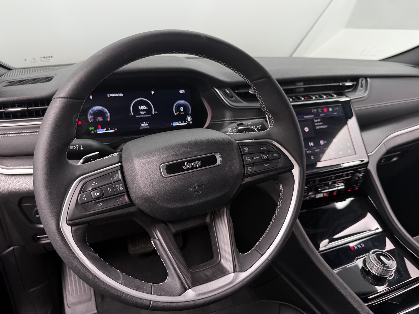 Thumbnail: 2023 Jeep Grand Cherokee - 4