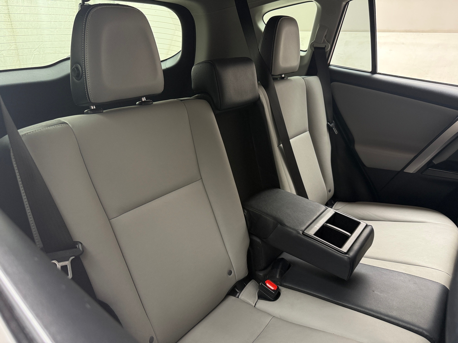 Thumbnail: 2017 Toyota RAV4 - 5