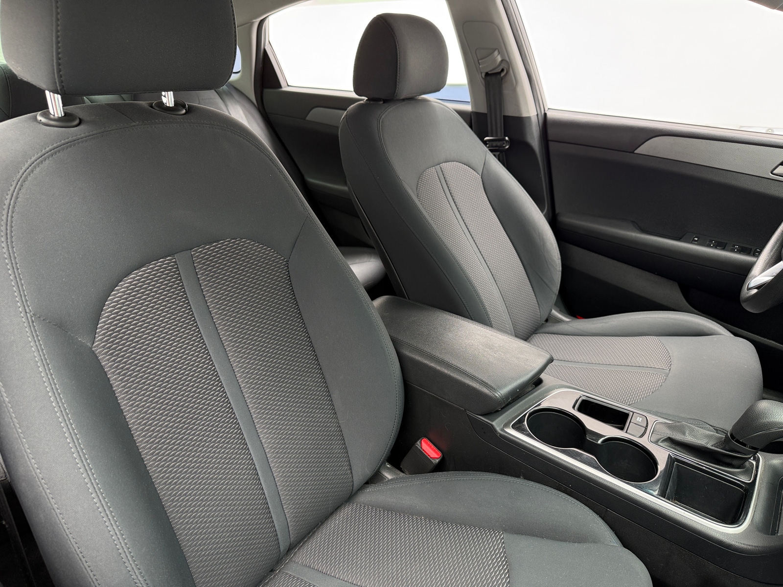 Thumbnail: 2019 Hyundai Sonata - 2