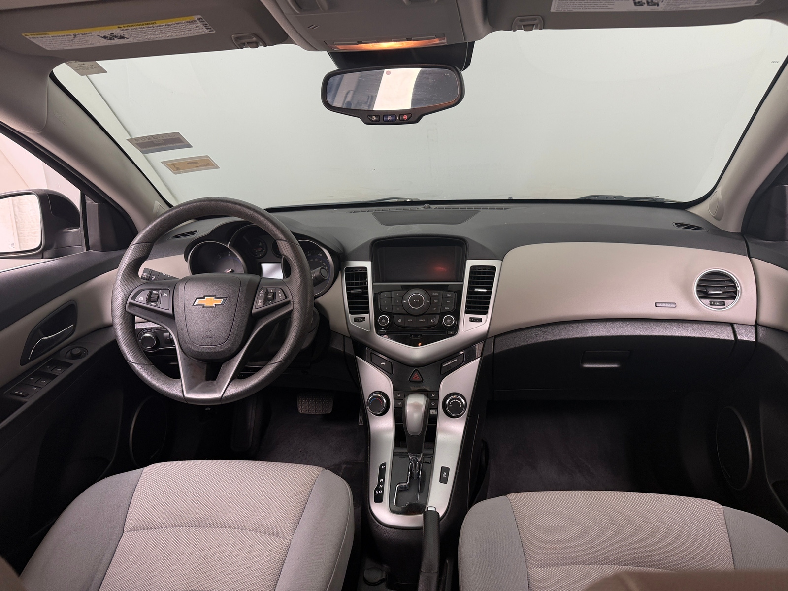 Thumbnail: 2016 Chevrolet Cruze - 3