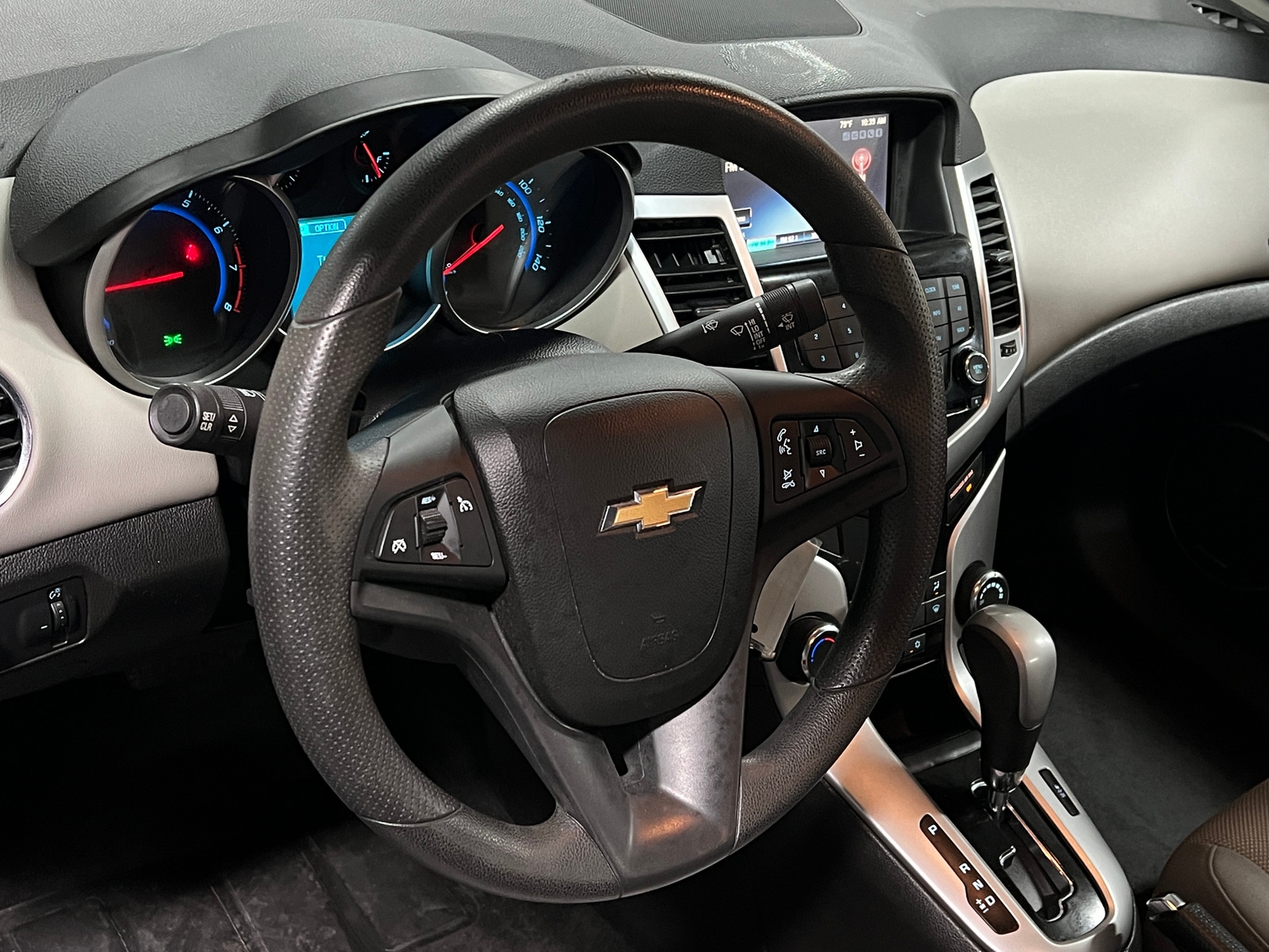 Thumbnail: 2016 Chevrolet Cruze - 5