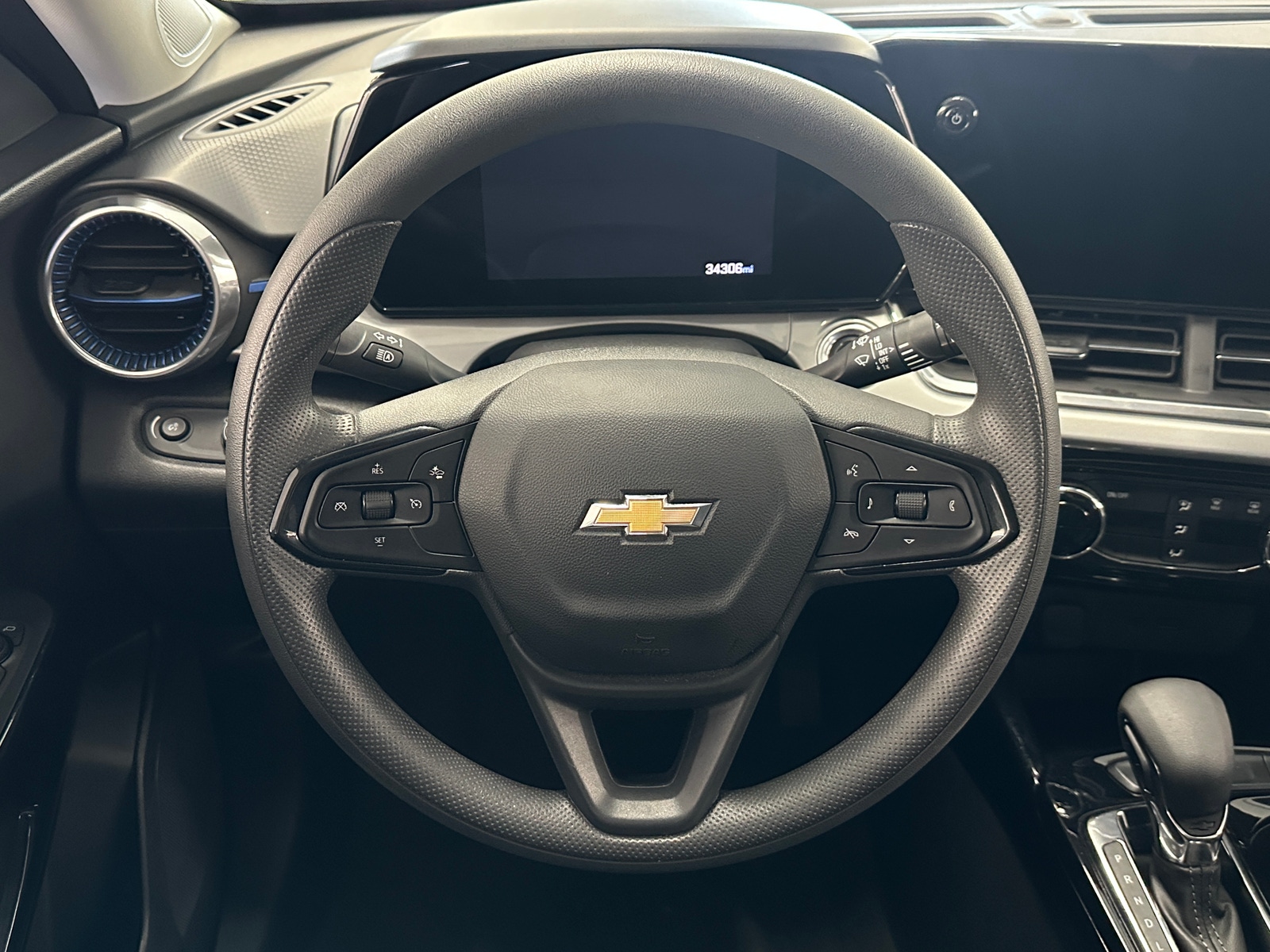 Thumbnail: 2025 Chevrolet Trax - 4