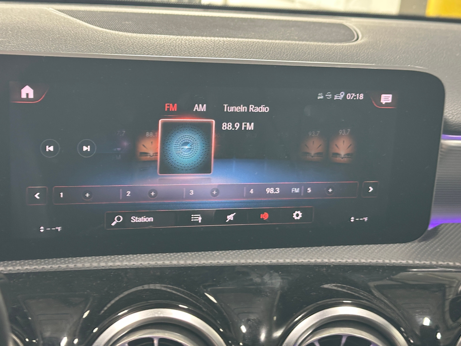 Thumbnail: 2020 Mercedes-Benz A-Class - 3