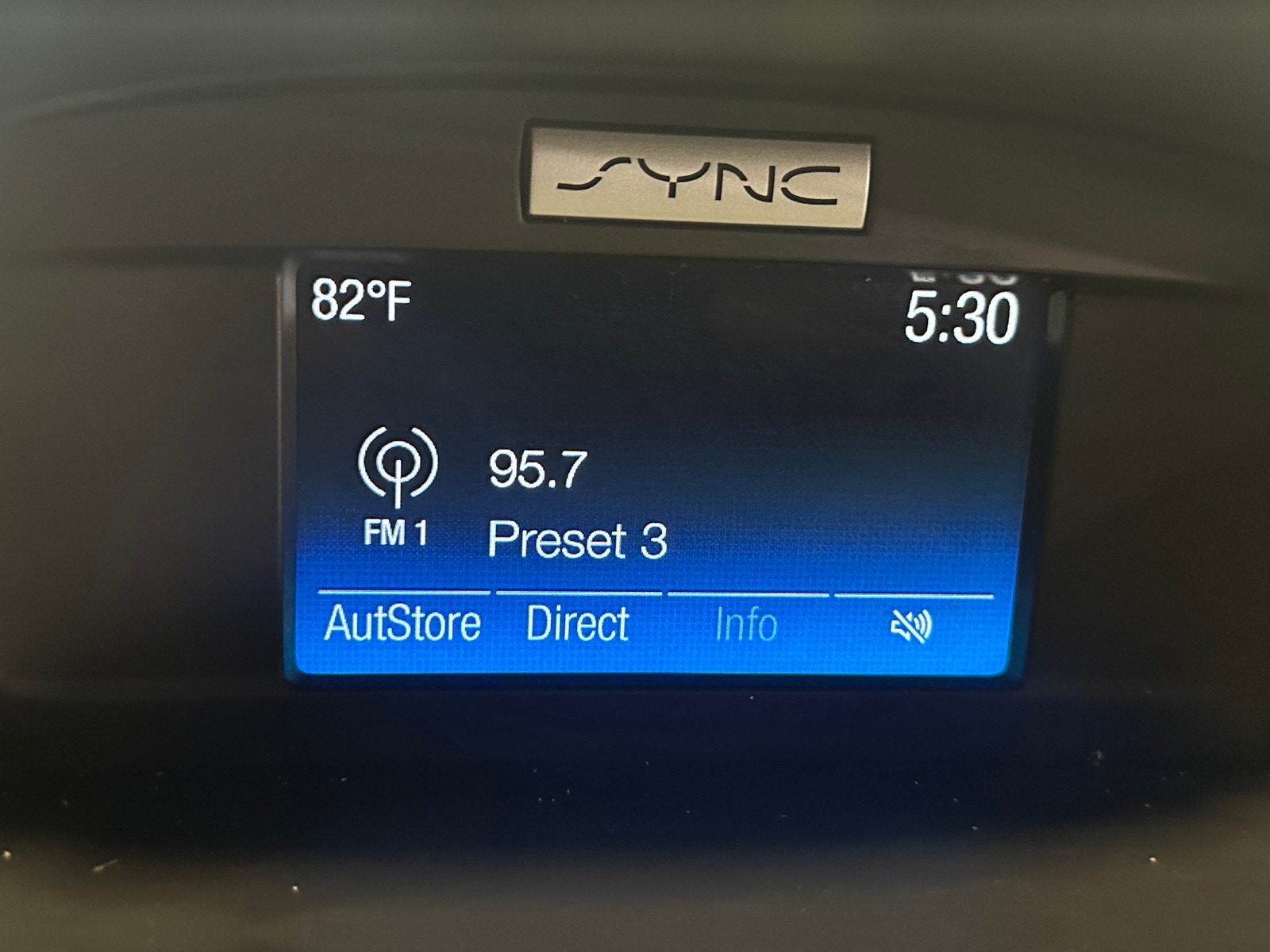 Thumbnail: 2016 Ford Escape - 4
