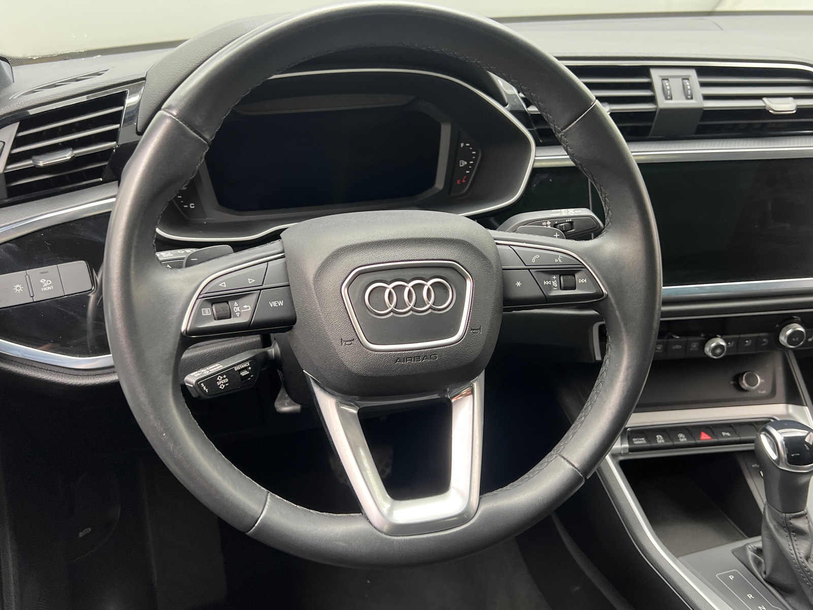 Thumbnail: 2025 Audi Q3 - 4