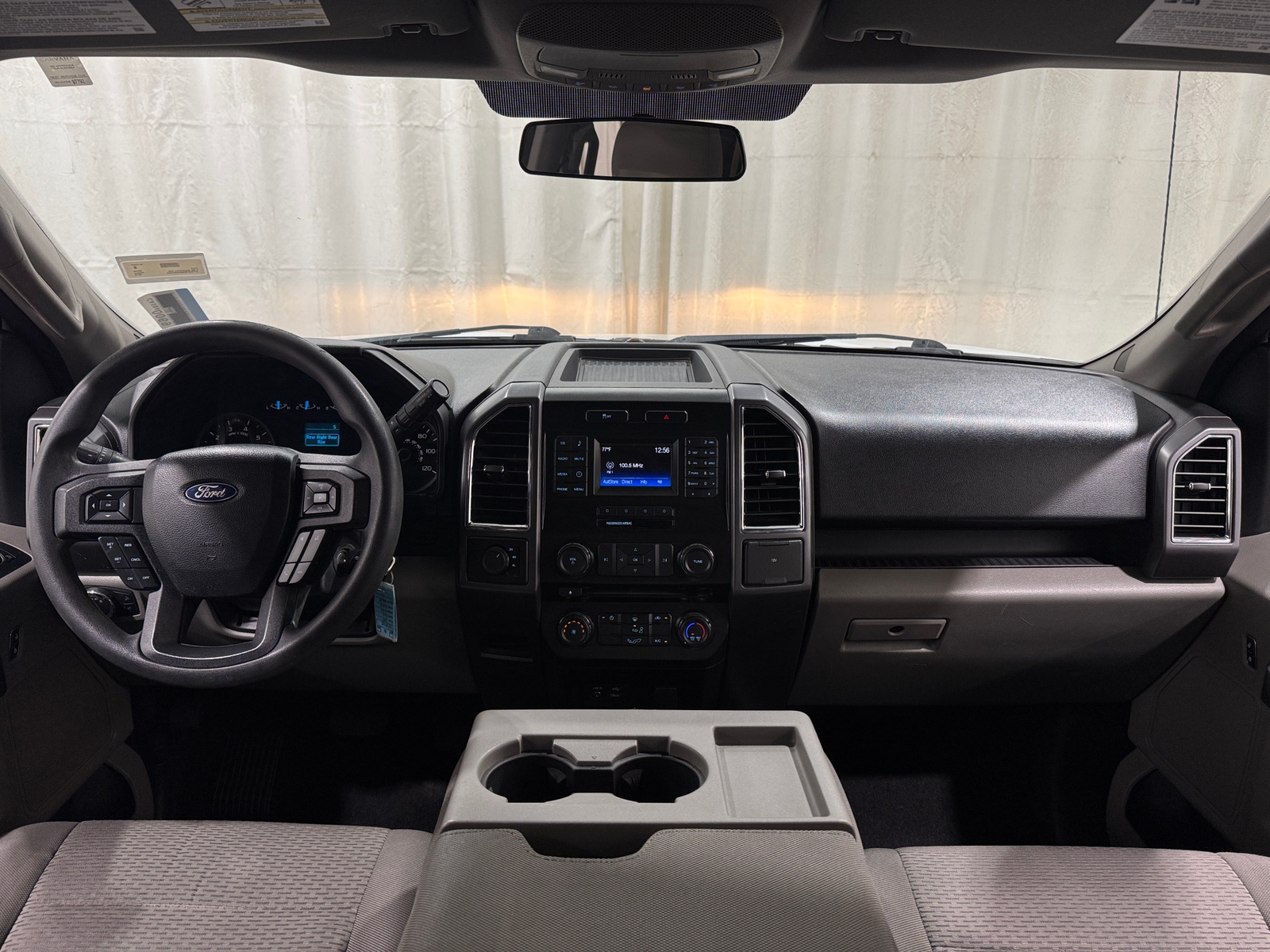 Thumbnail: 2015 Ford Econoline - 3