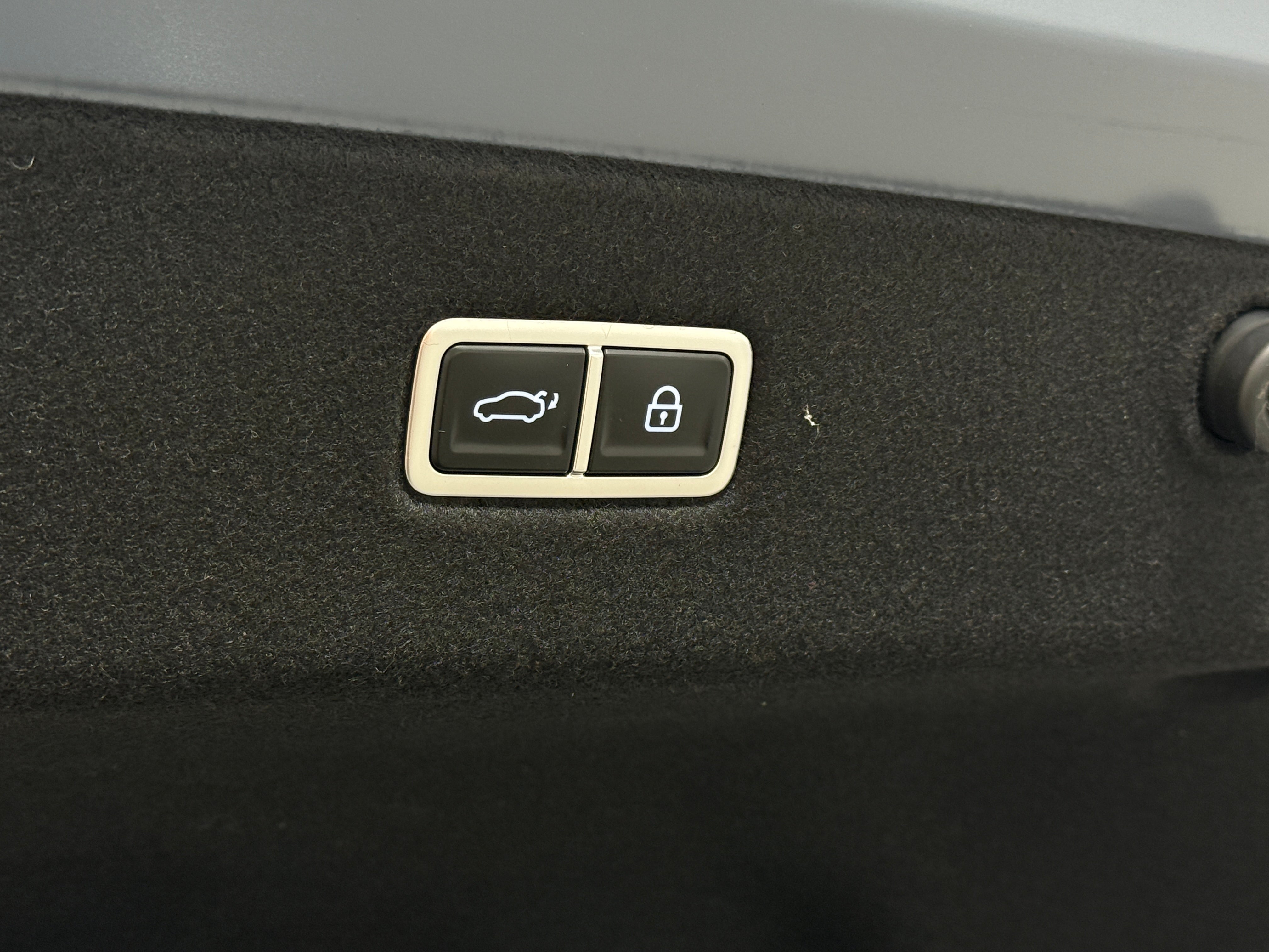 Used 2024 Hyundai IONIQ 6 SE with VIN KMHM24AA7RA081219 for sale in Auburn, WA