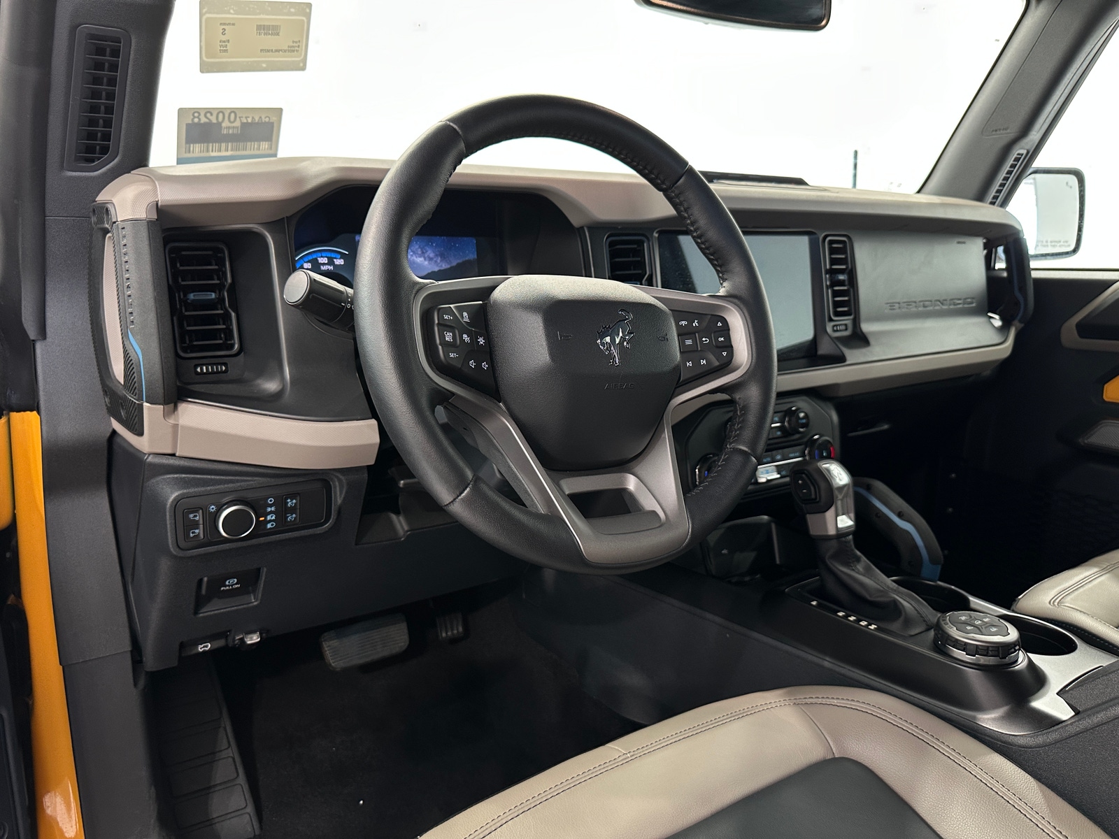 Thumbnail: 2022 Ford Bronco - 2