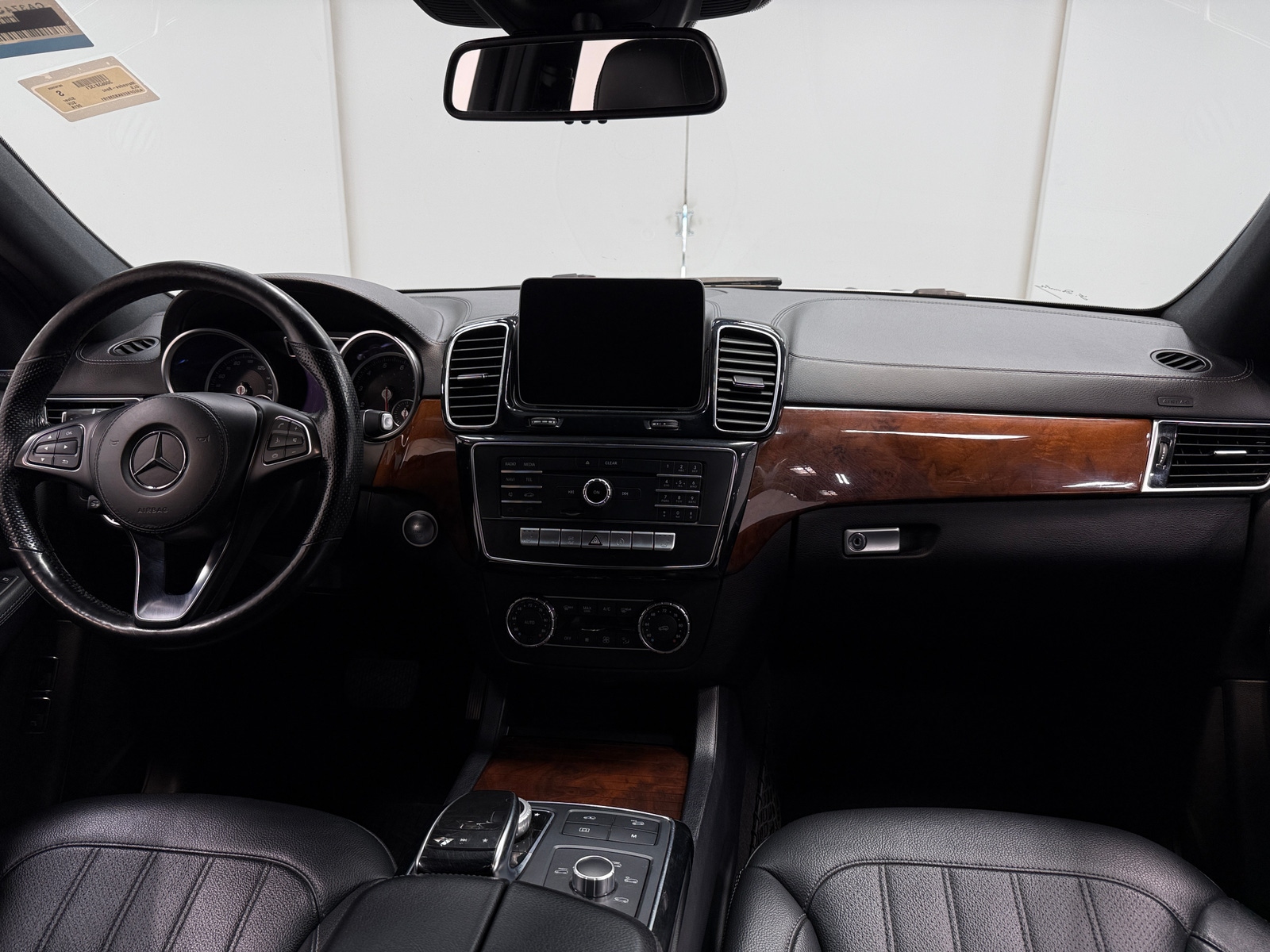 Thumbnail: 2019 Mercedes-Benz GLS - 2