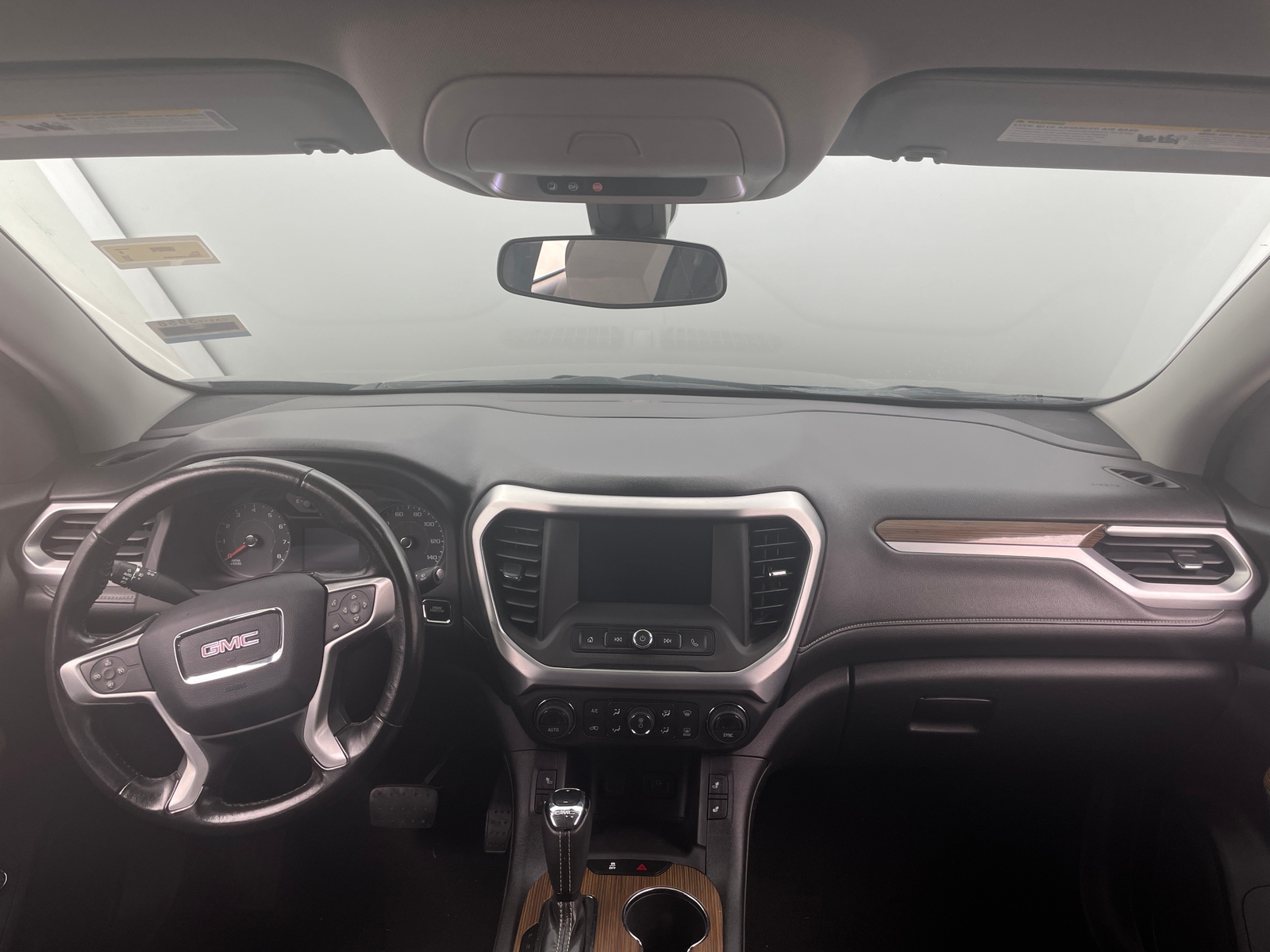 Thumbnail: 2017 GMC Acadia - 3