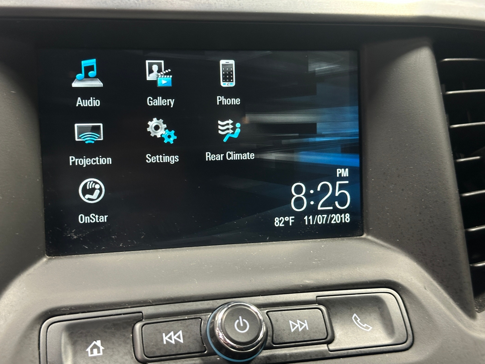 Thumbnail: 2017 GMC Acadia - 4