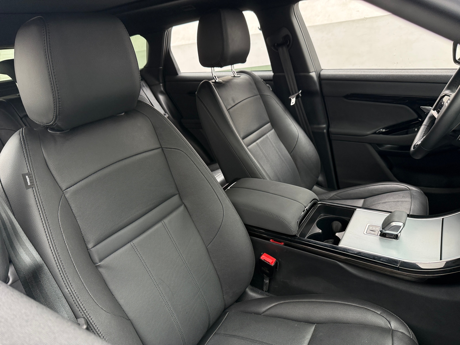 Thumbnail: 2024 Land Rover Range Rover Evoque - 2