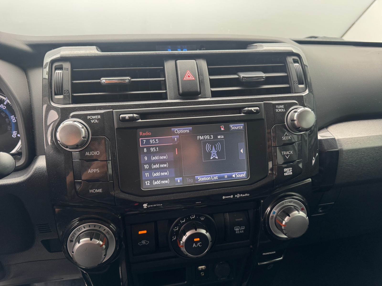 Thumbnail: 2019 Toyota 4Runner - 3