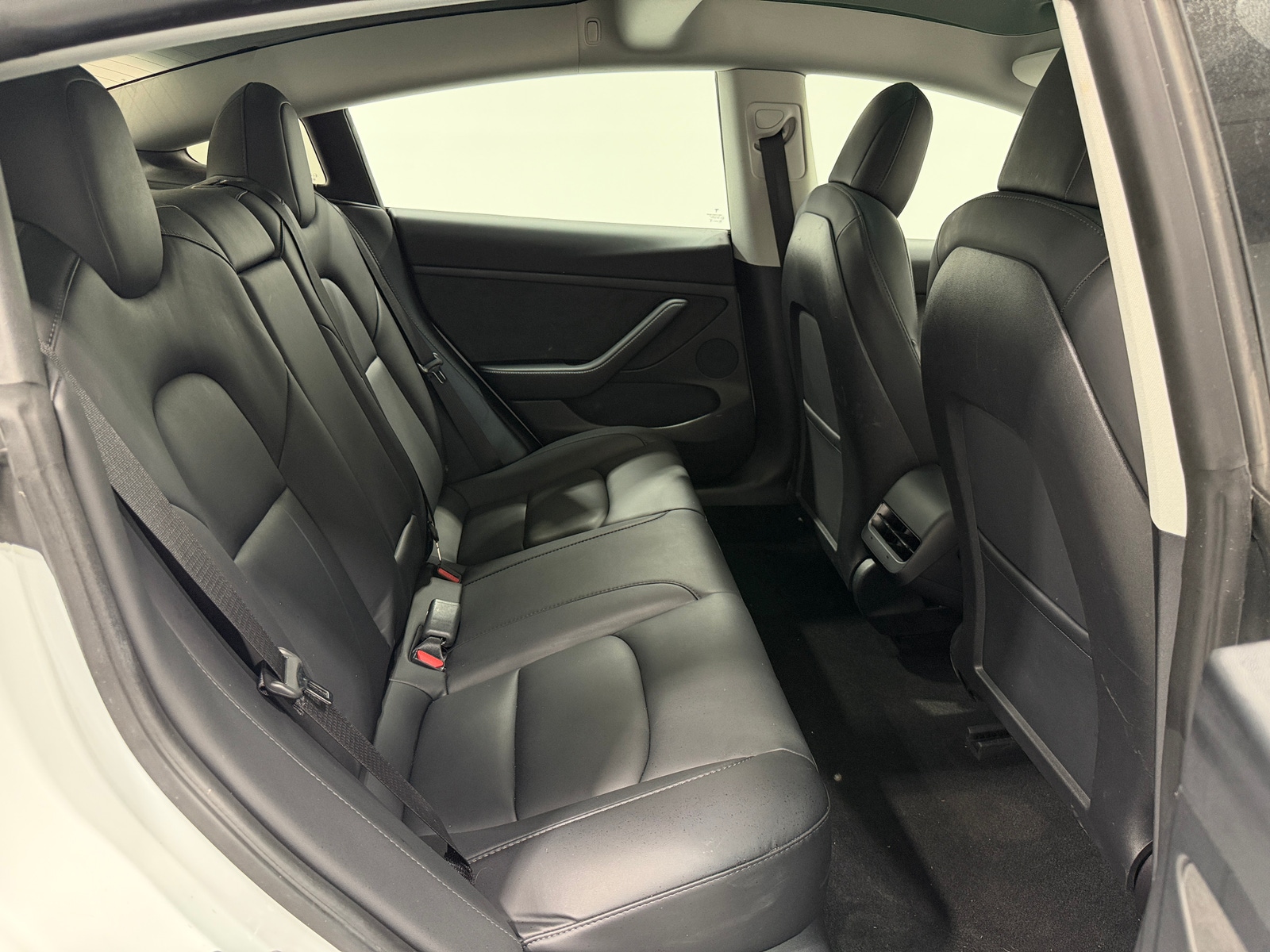 Thumbnail: 2022 Tesla Model 3 - 5